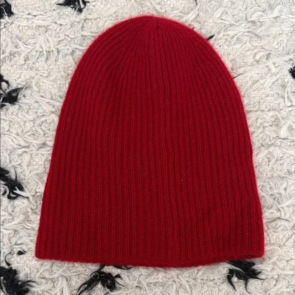 Classic Ribbed Red Beanie - Picture 1 of 3